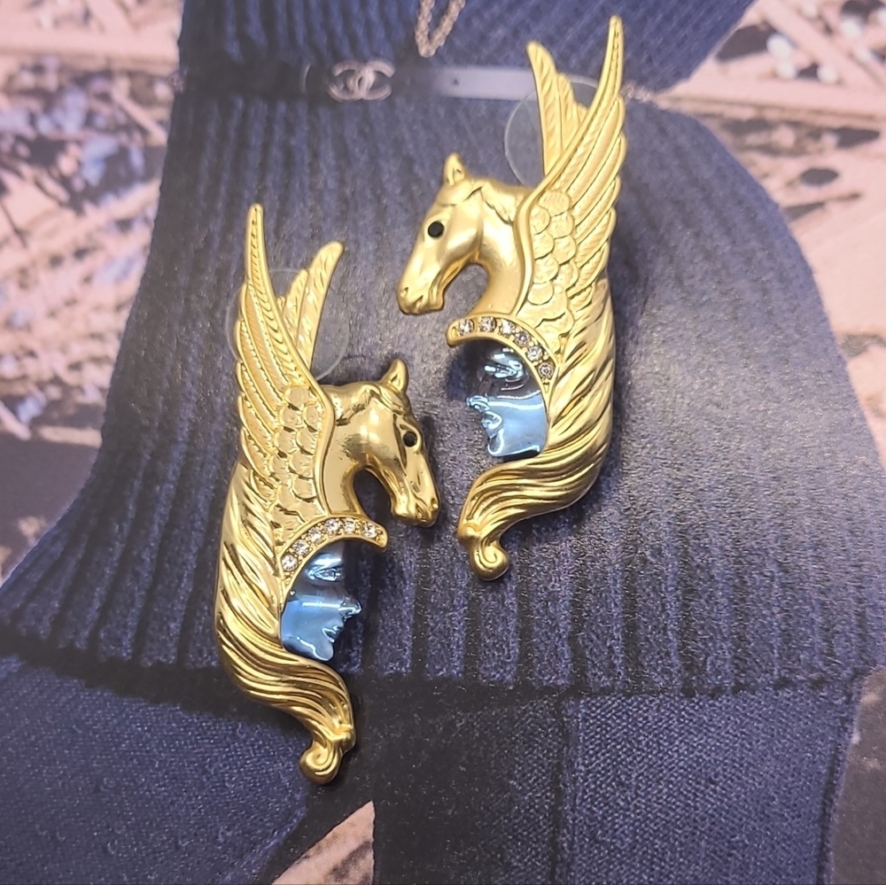 Vintage Kirks Folly Luxury Crystal Winged Pegasus Warrior Face Gold Earrings - Picture 11 of 15